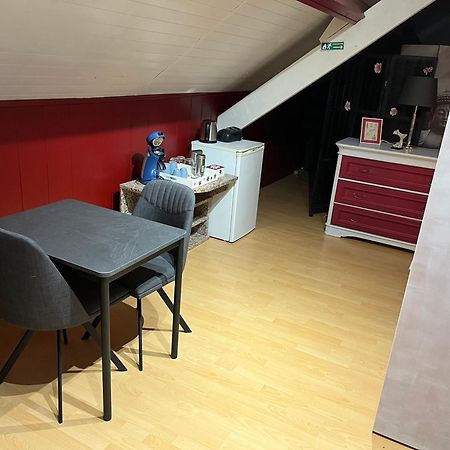 Hotel Lauralys à Mons Extérieur photo