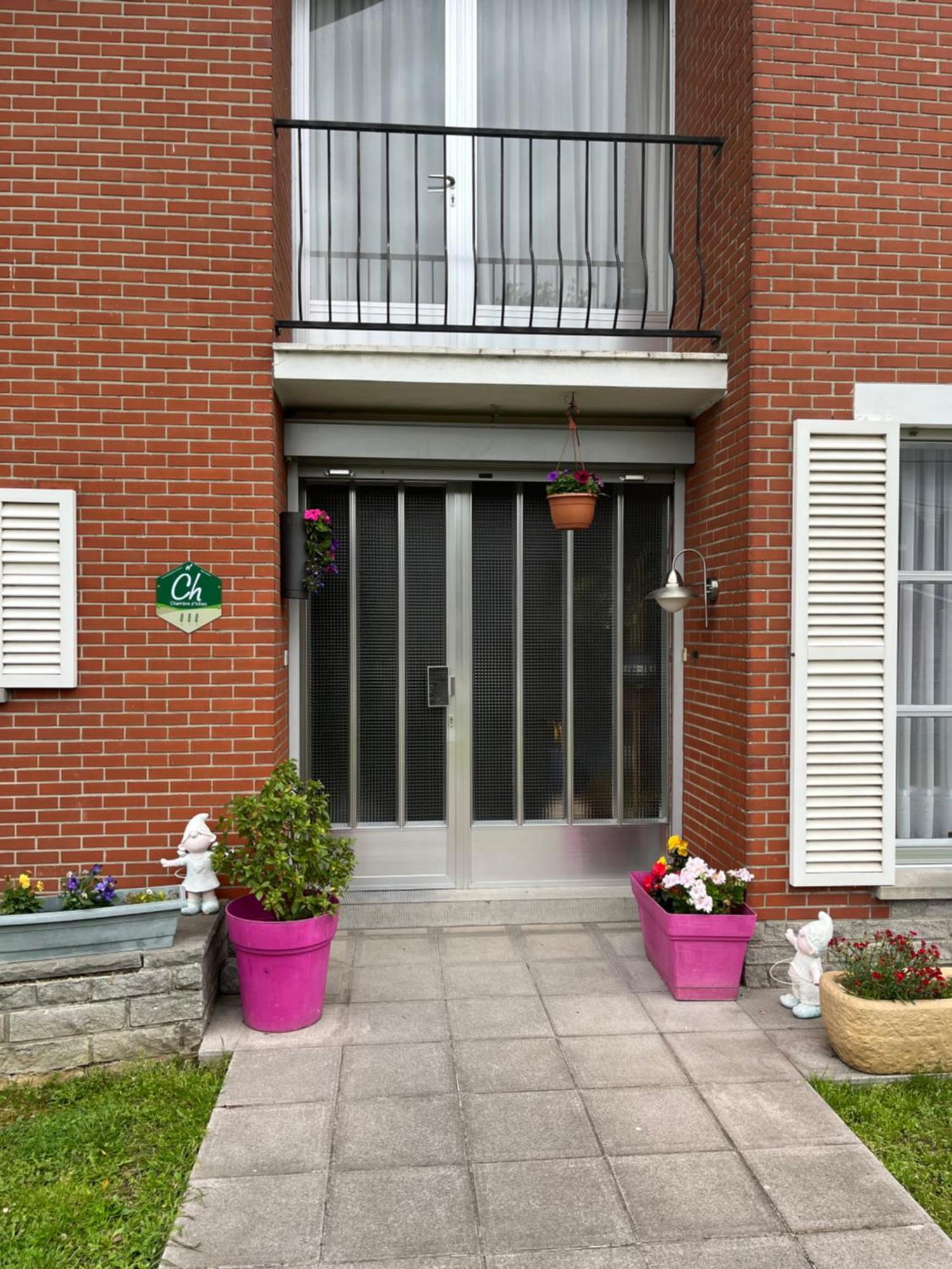 Hotel Lauralys à Mons Extérieur photo