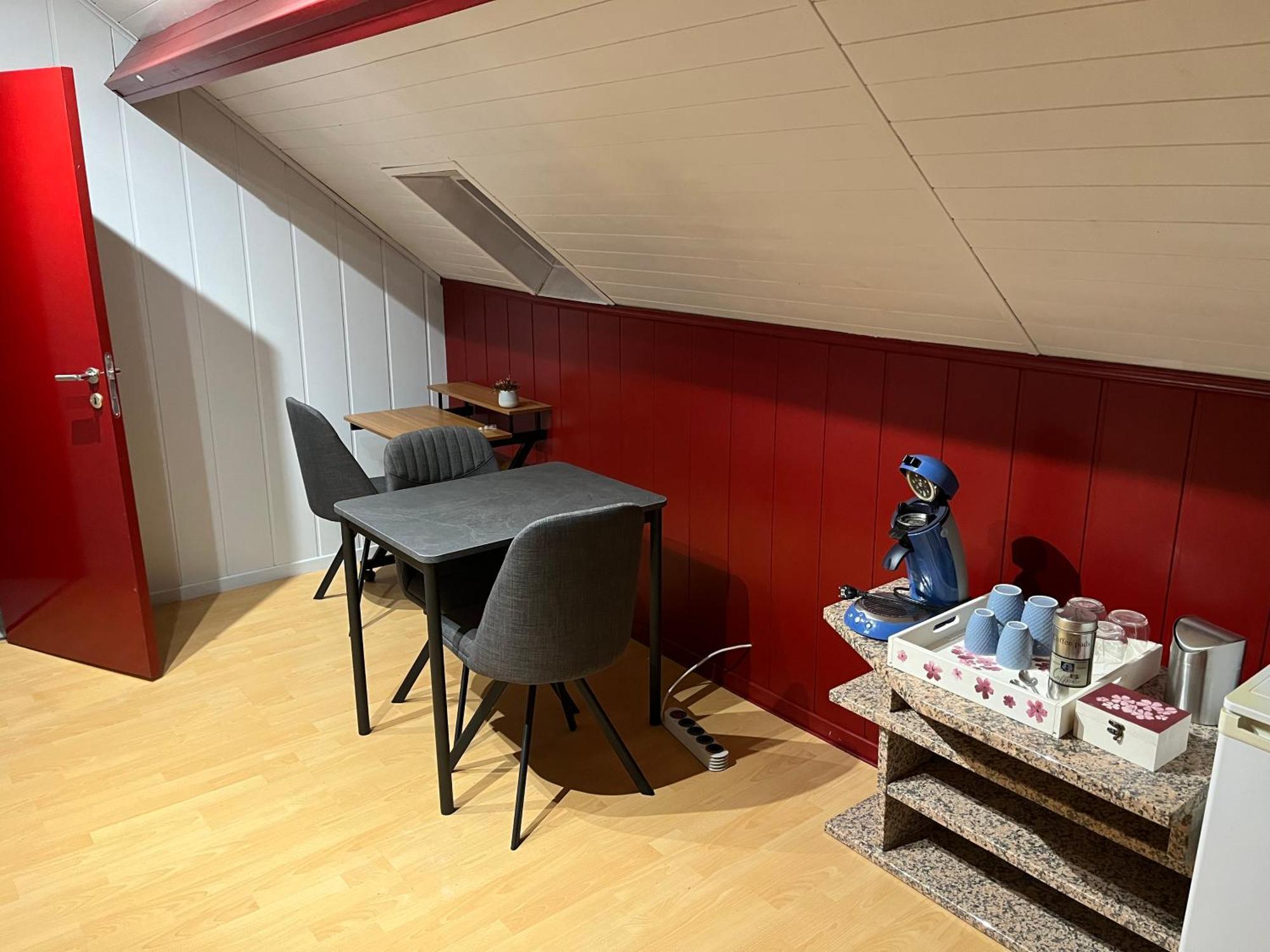Hotel Lauralys à Mons Extérieur photo